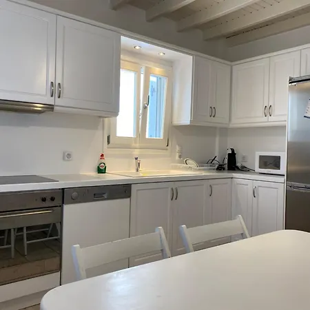 Rineia Complex By Live&travel